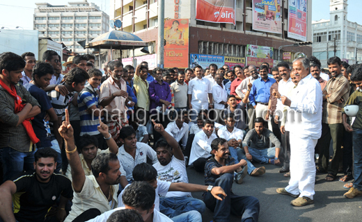 Yettinahole protest in Mangalore / Netravati Nadi Ulisi Horata Samithi protest